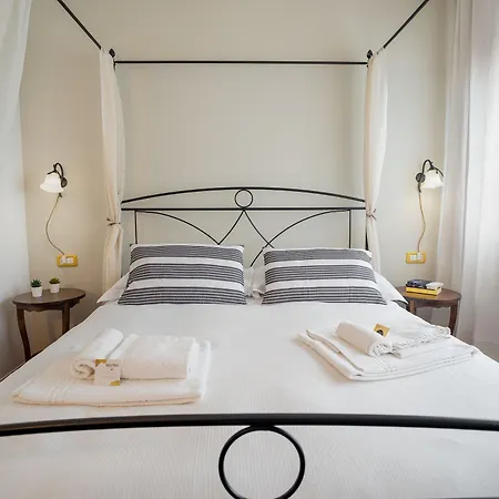 Bed and Breakfast Antica Posta 3*