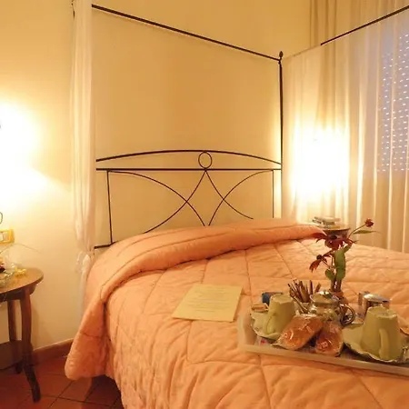 Antica Posta Bed and Breakfast 3*