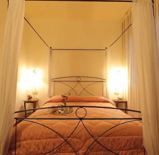 Antica Posta Bed and Breakfast 3*